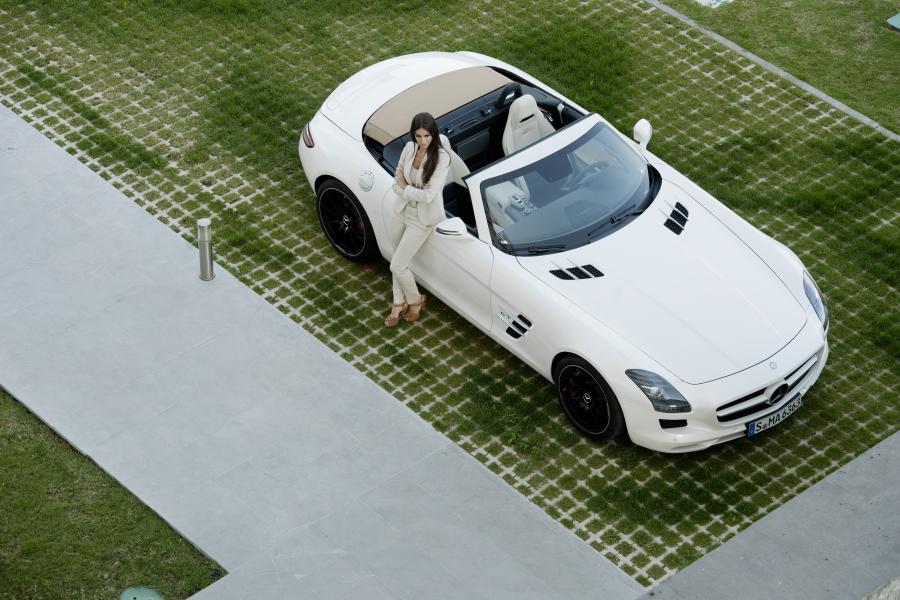  Mercedes-Benz SLS AMG Roadster 2011 года  (фото 123 из 183)